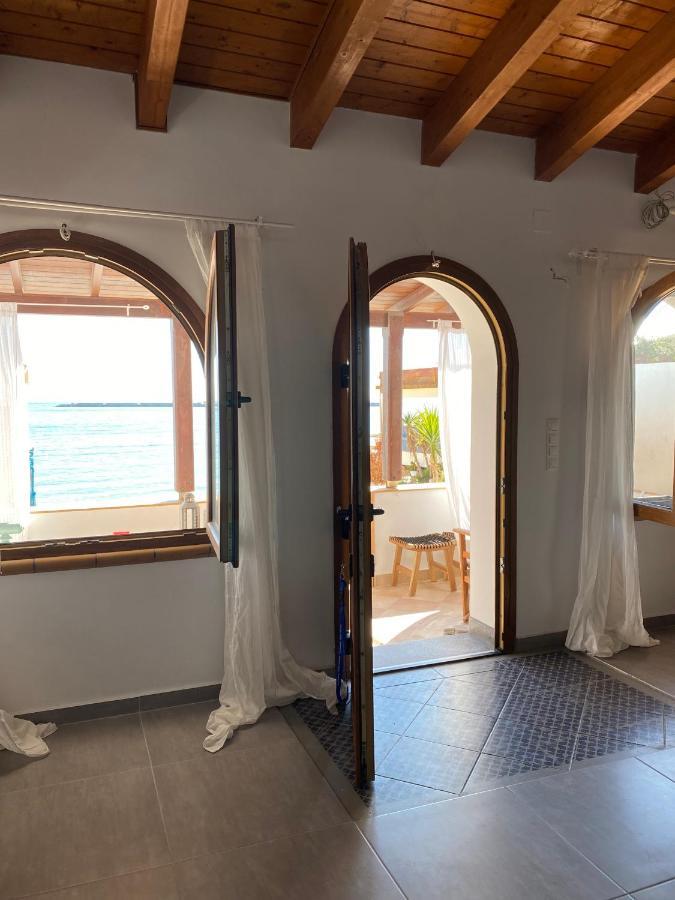 Beachfront House Pythagorion Exterior photo