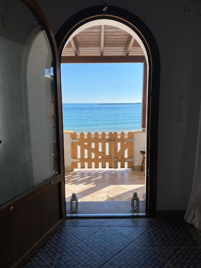 Beachfront House Pythagorion Exterior photo